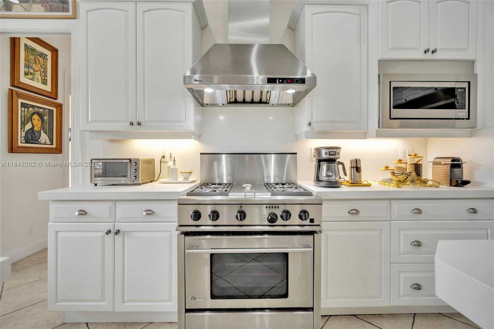 Small Image of 14211 SUNSET LN, Southwest Ranches Number 34