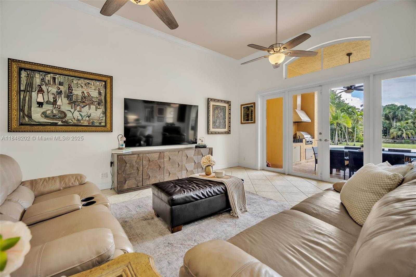 Small Image of 14211 SUNSET LN, Southwest Ranches Number 37