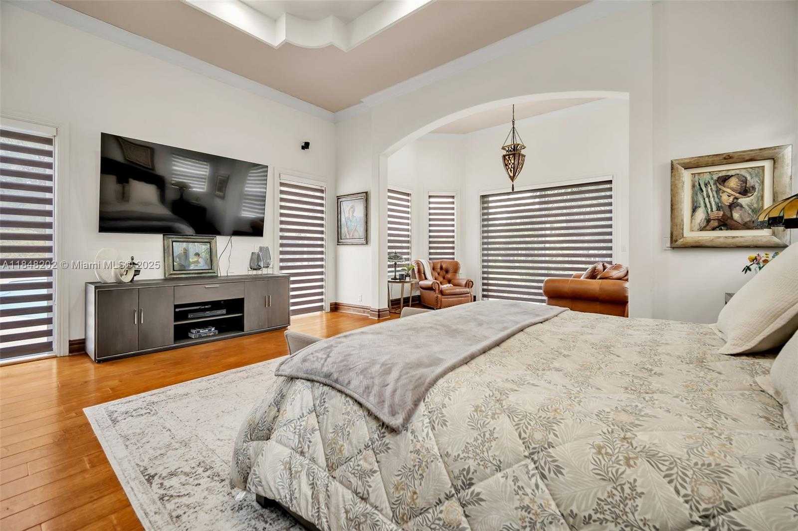 Small Image of 14211 SUNSET LN, Southwest Ranches Number 47
