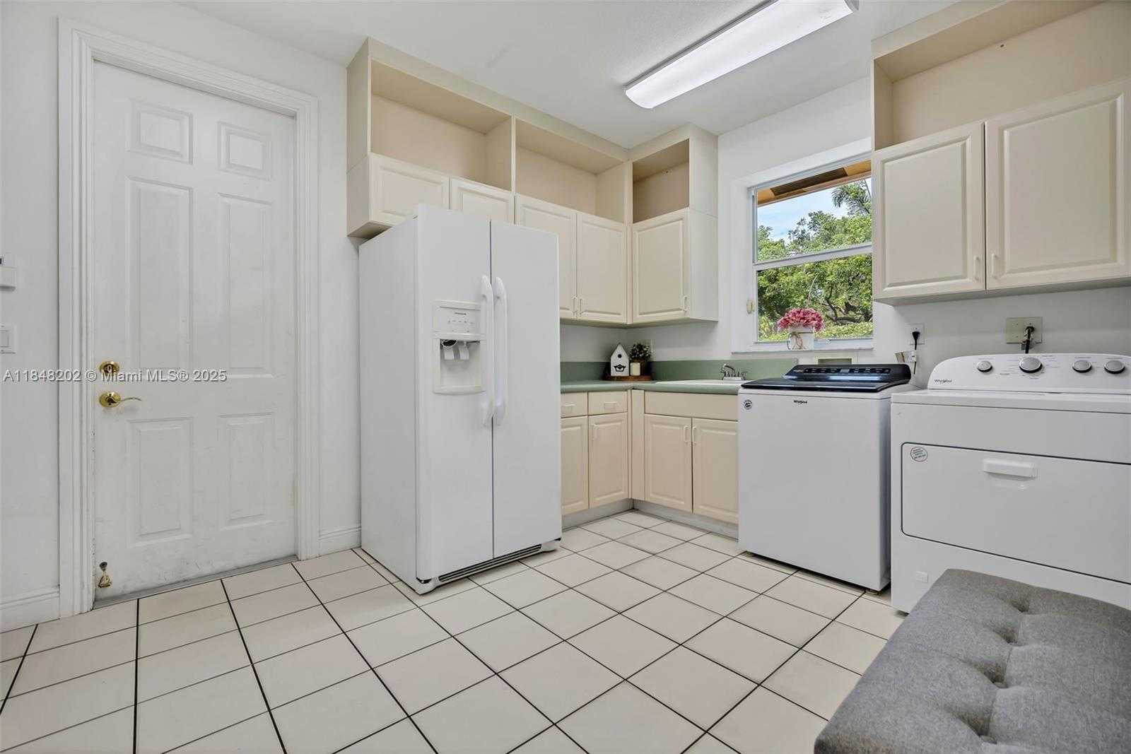 Small Image of 14211 SUNSET LN, Southwest Ranches Number 61