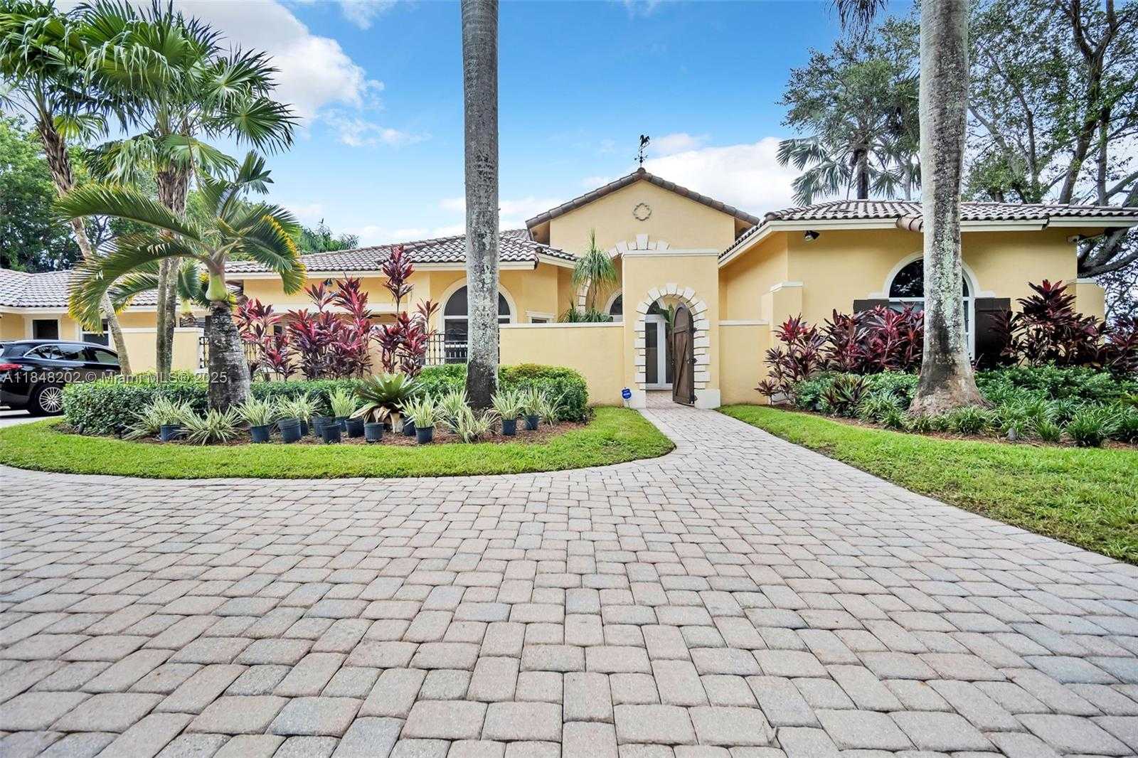 Small Image of 14211 SUNSET LN, Southwest Ranches Number 9