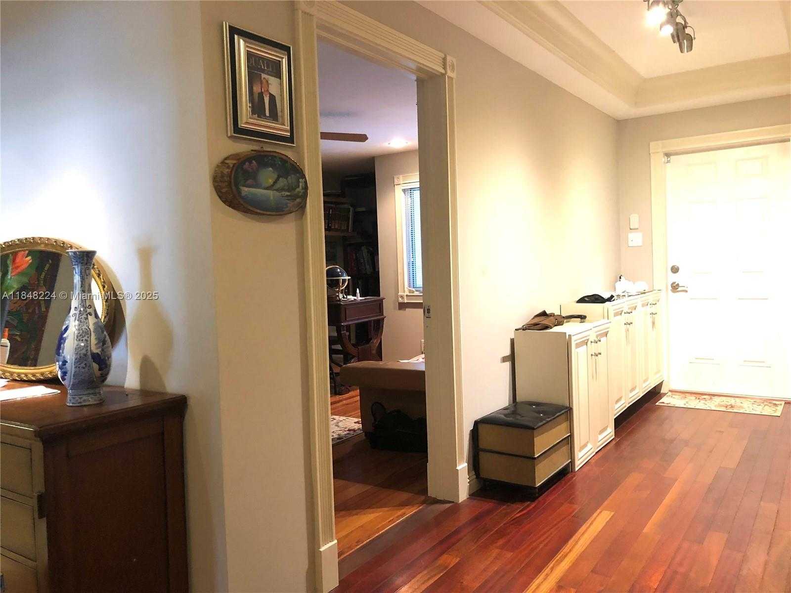 Small Image of 1524 ARGYLE DR, Fort Lauderdale Number 26