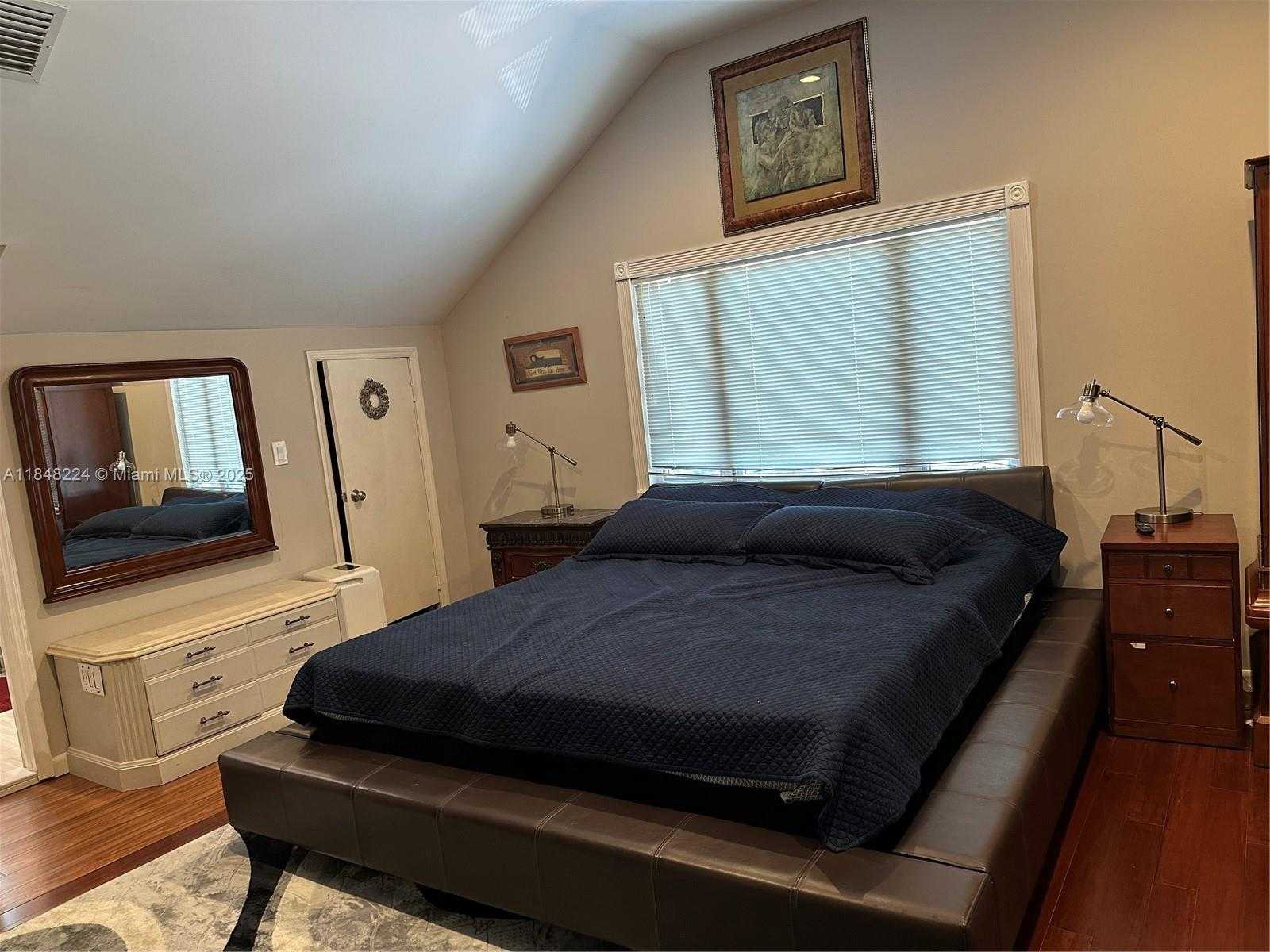 Small Image of 1524 ARGYLE DR, Fort Lauderdale Number 34