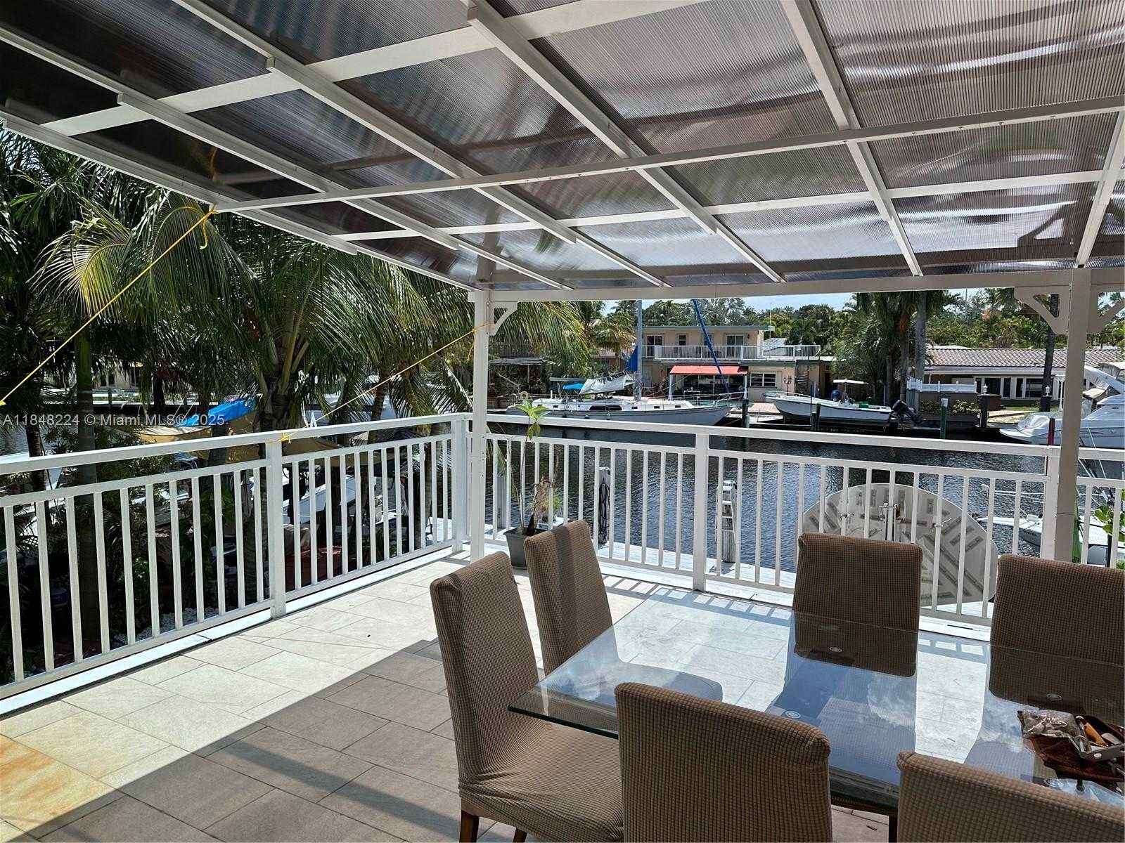 Small Image of 1524 ARGYLE DR, Fort Lauderdale Number 4