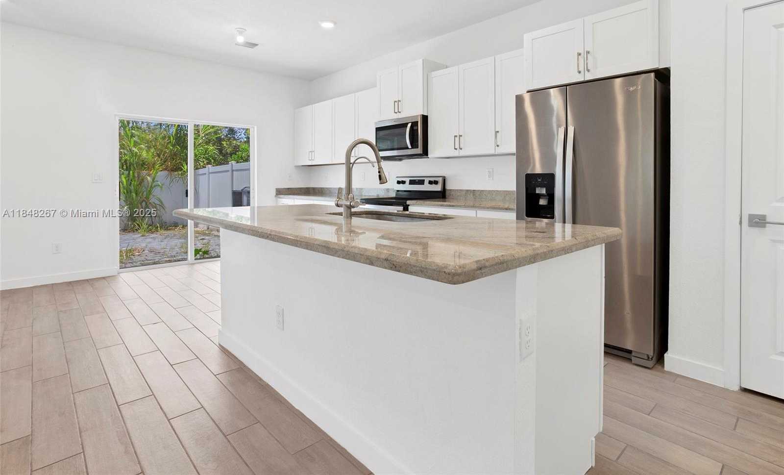 Small Image of 846 SOUTH EAST 19TH ST, Homestead Number 12