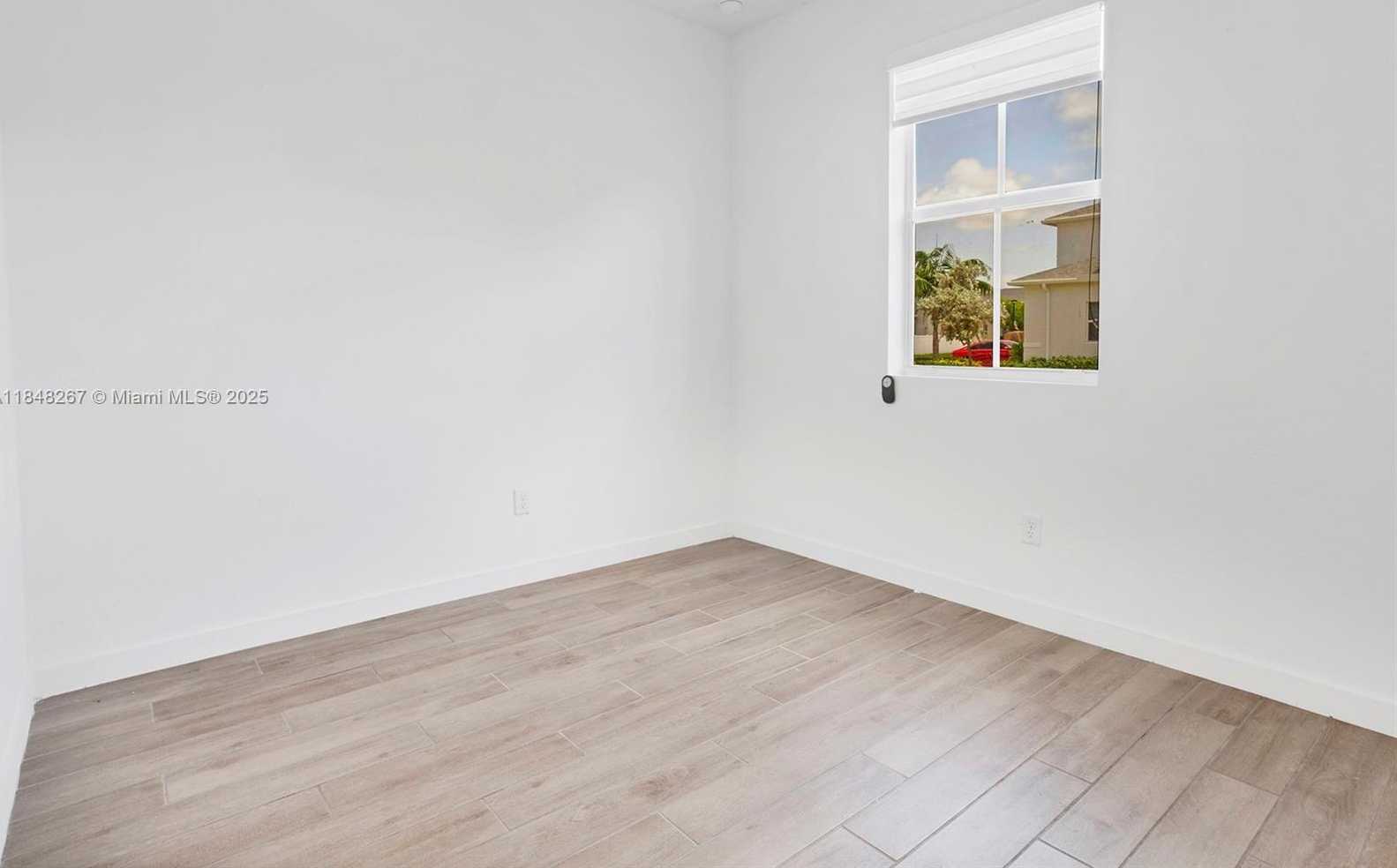 Small Image of 846 SOUTH EAST 19TH ST, Homestead Number 18