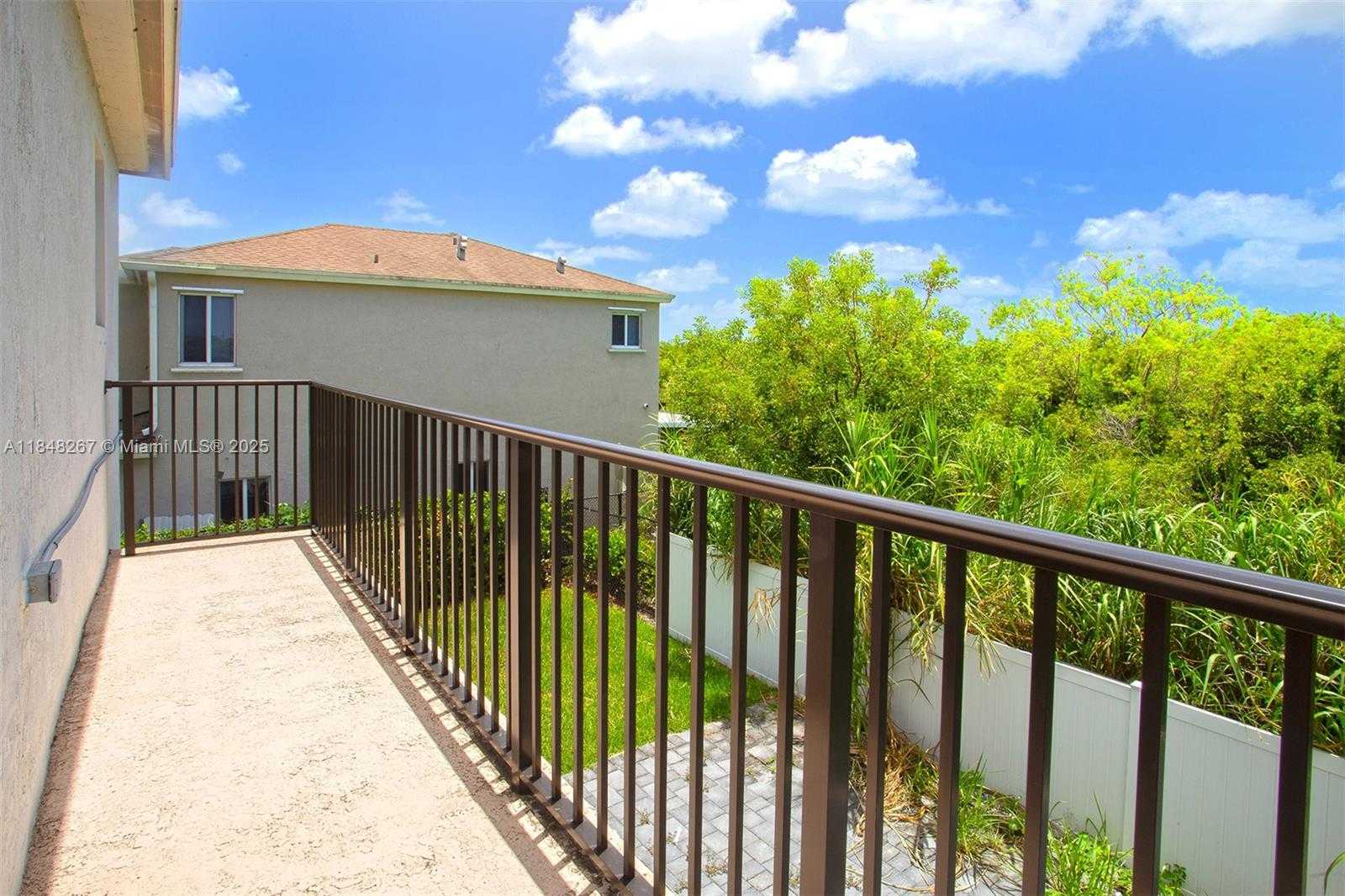 Small Image of 846 SOUTH EAST 19TH ST, Homestead Number 28
