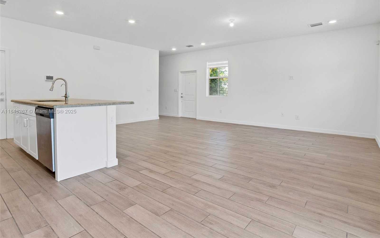 Small Image of 846 SOUTH EAST 19TH ST, Homestead Number 4