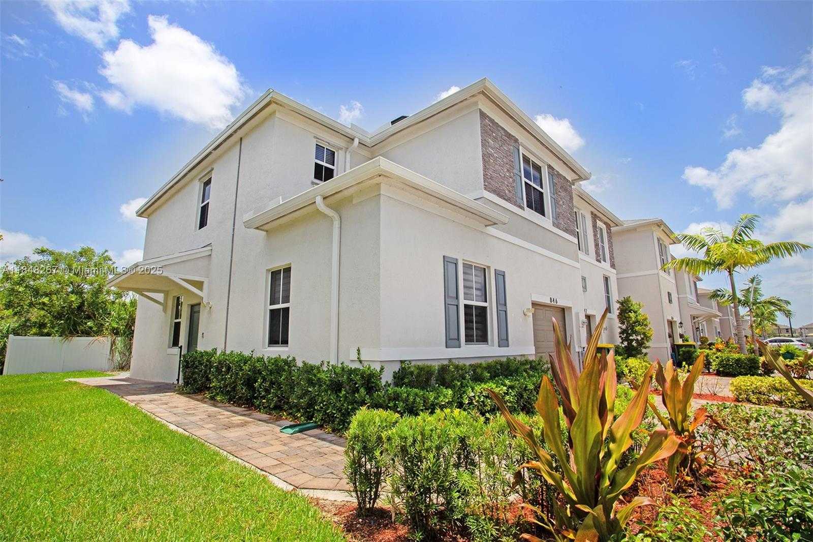 Small Image of 846 SOUTH EAST 19TH ST, Homestead Number 47