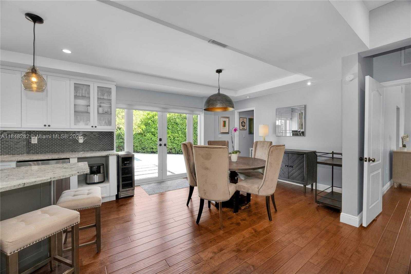 Small Image of 6020 SOUTH WEST 46TH ST, Miami Number 10