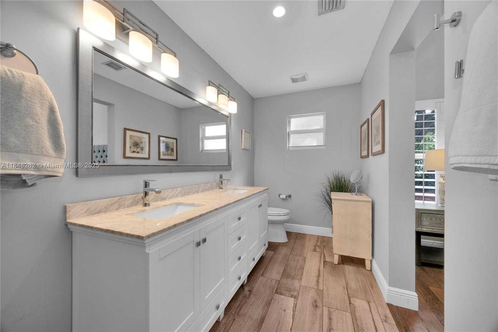 Small Image of 6020 SOUTH WEST 46TH ST, Miami Number 16