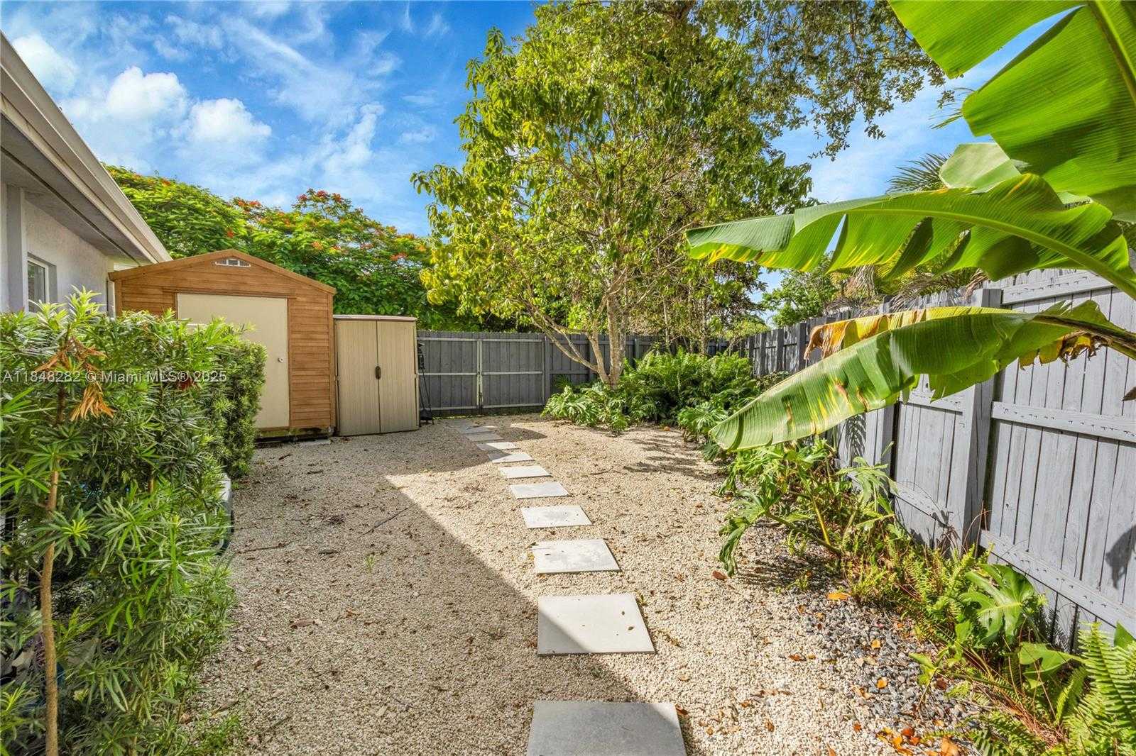 Small Image of 6020 SOUTH WEST 46TH ST, Miami Number 28