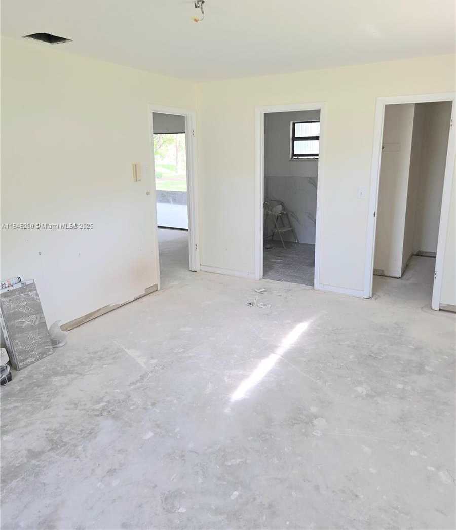 Small Image of 8103 SANTA CLARA BLVD, Fort Pierce Number 11