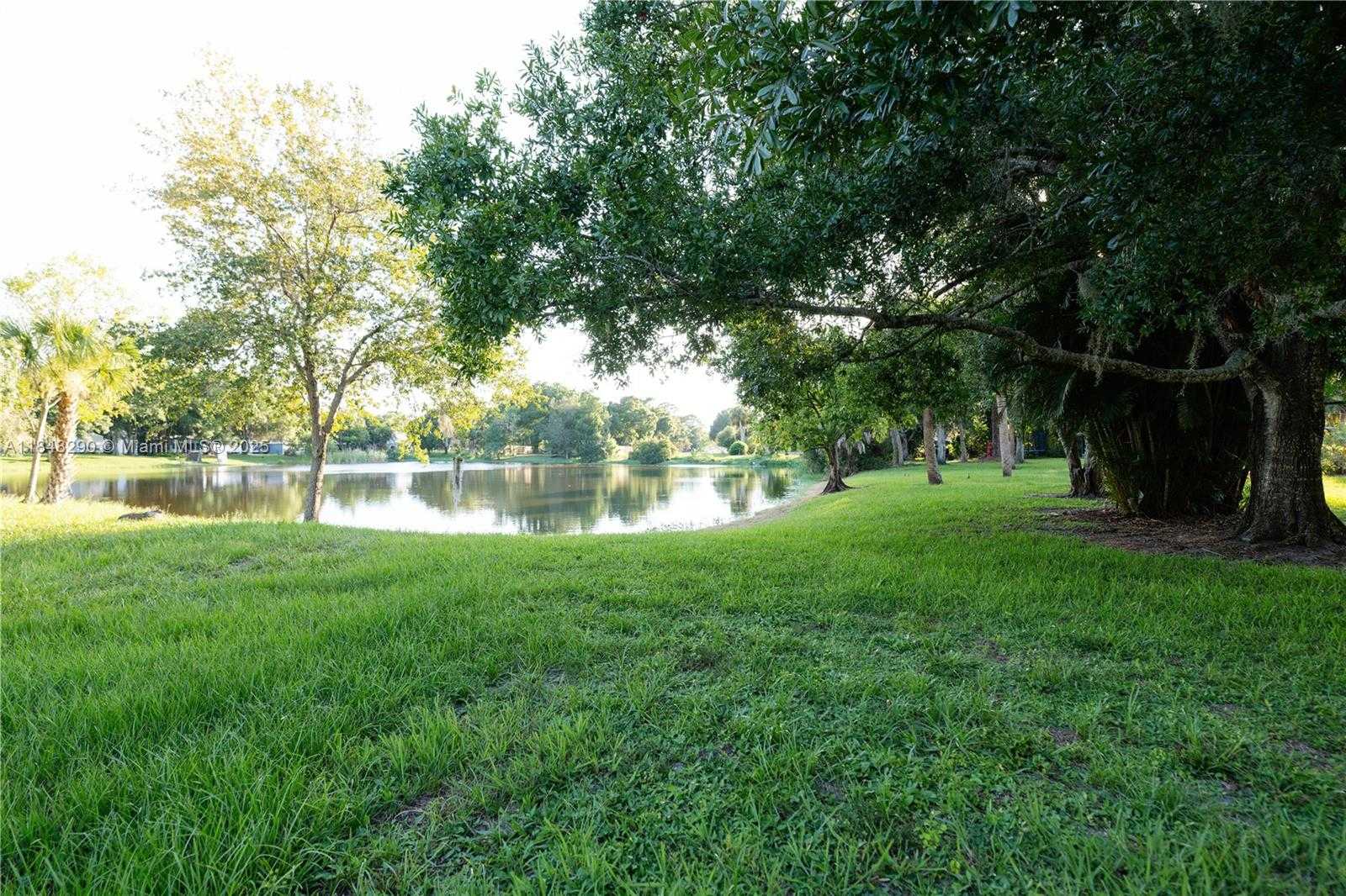 Small Image of 8103 SANTA CLARA BLVD, Fort Pierce Number 5