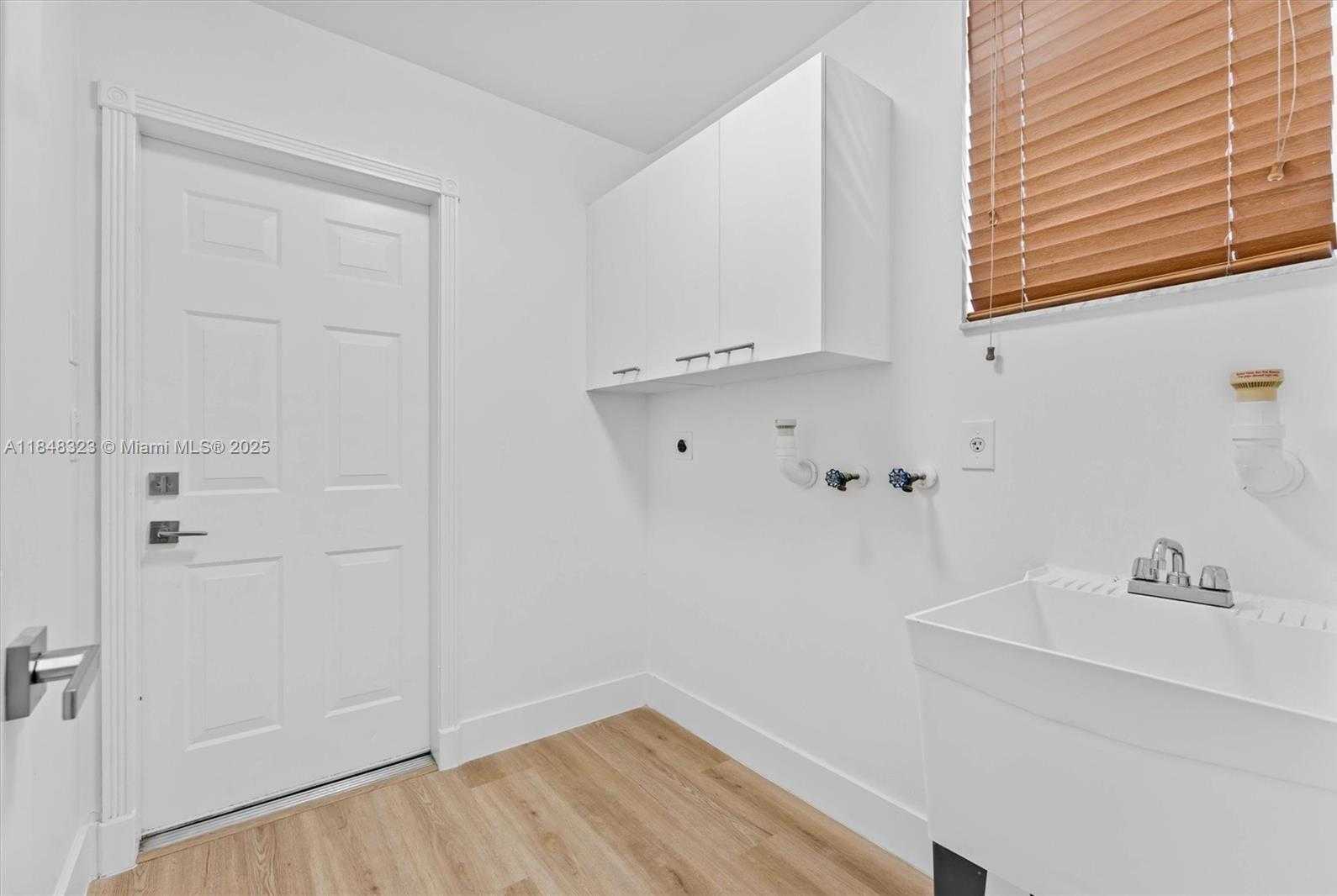 Small Image of 5060 SOUTH WEST 163RD AVE, Miramar Number 22