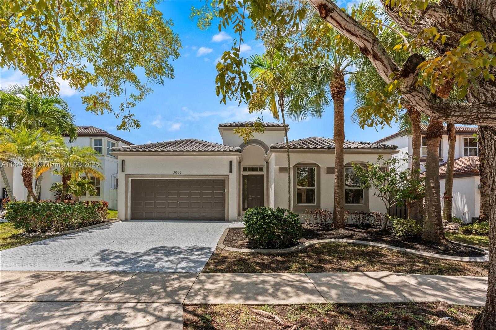 Small Image of 5060 SOUTH WEST 163RD AVE, Miramar Number 28