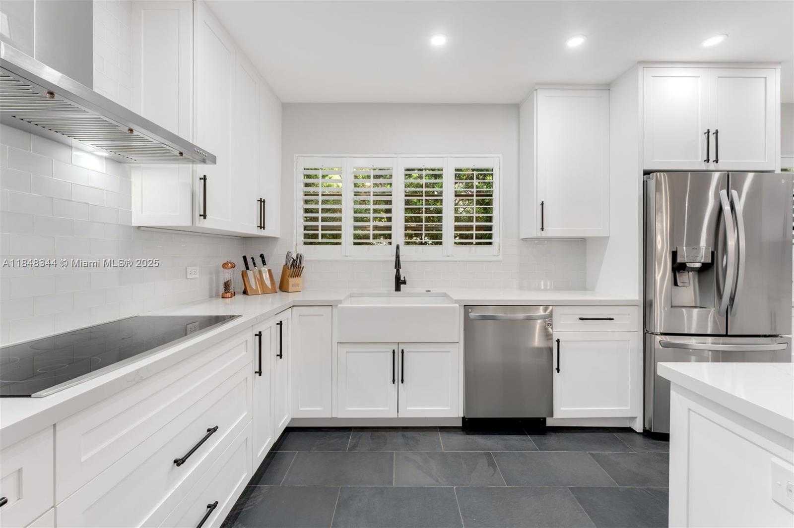 Small Image of 1236 MILAN AVE, Coral Gables Number 14
