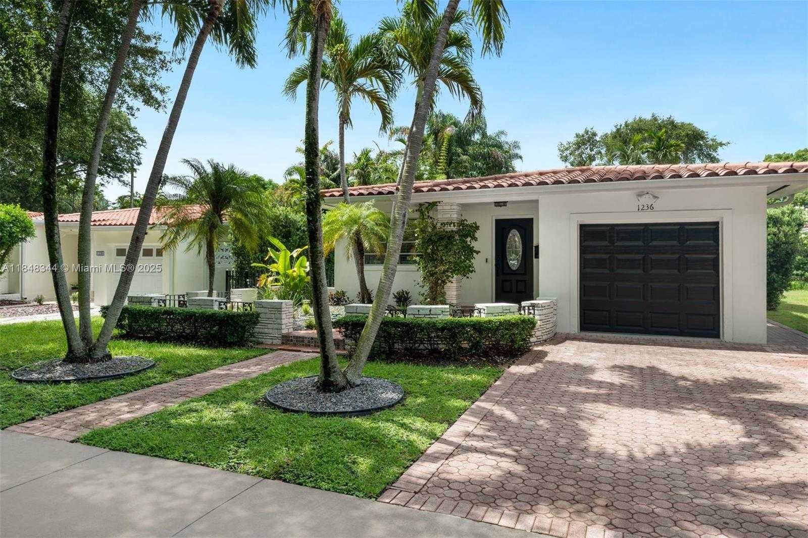 Small Image of 1236 MILAN AVE, Coral Gables Number 2