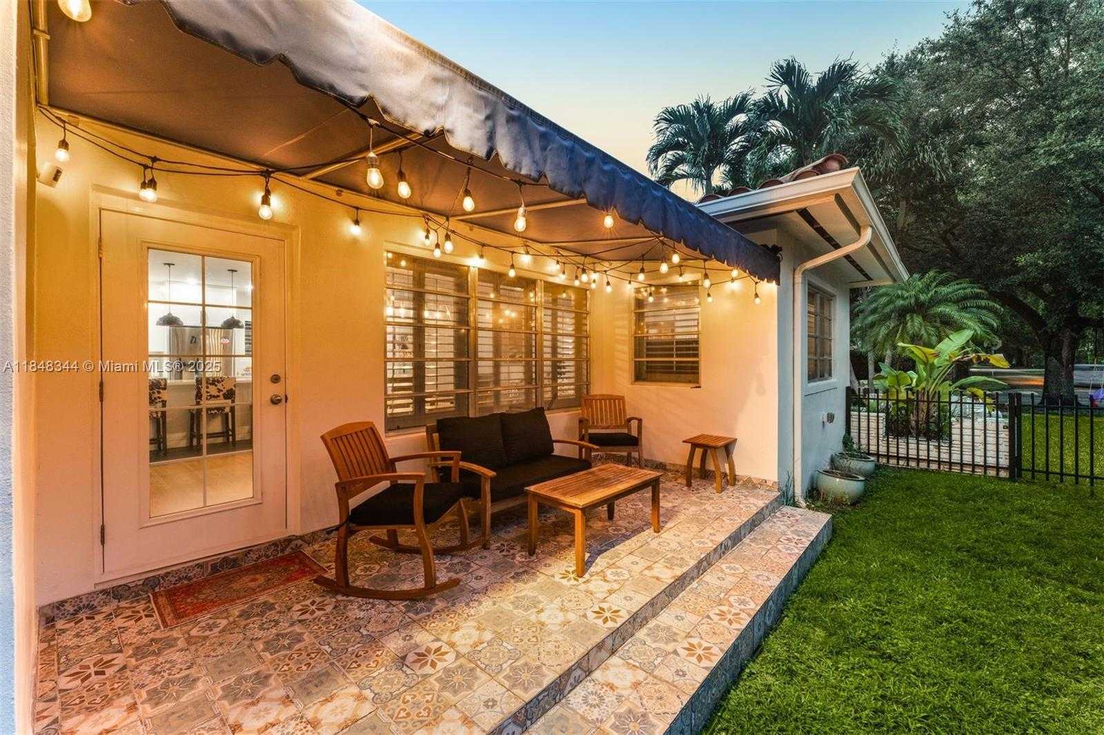 Small Image of 1236 MILAN AVE, Coral Gables Number 32