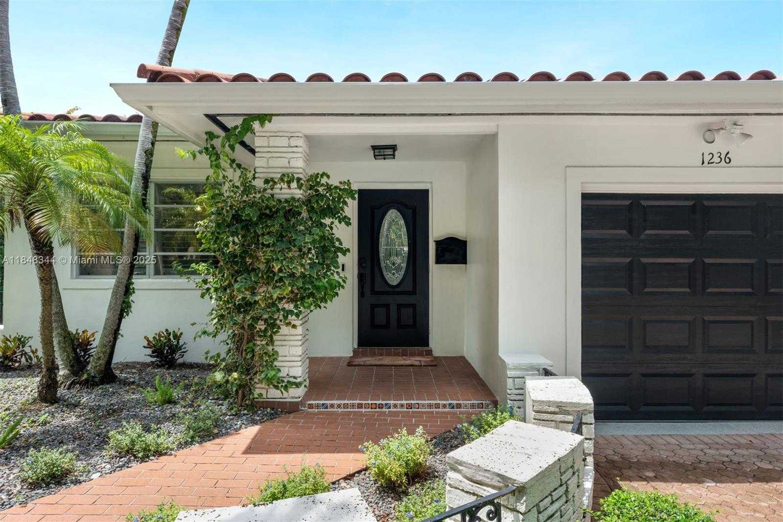 Small Image of 1236 MILAN AVE, Coral Gables Number 4