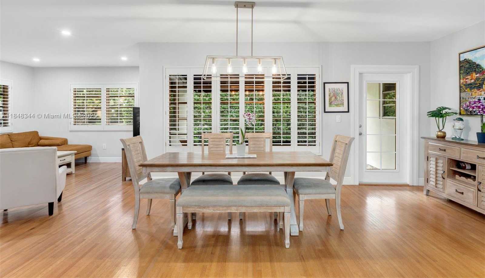 Small Image of 1236 MILAN AVE, Coral Gables Number 8