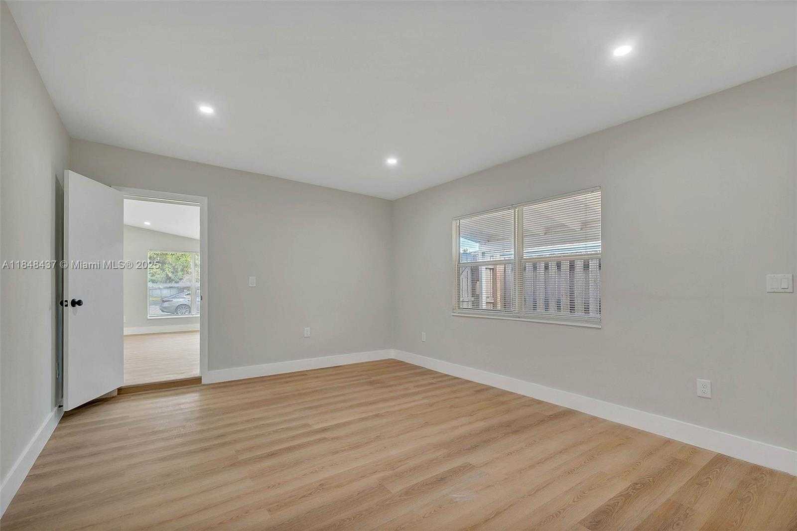 Small Image of 840 NORTH WEST 39TH ST, Oakland Park Number 16