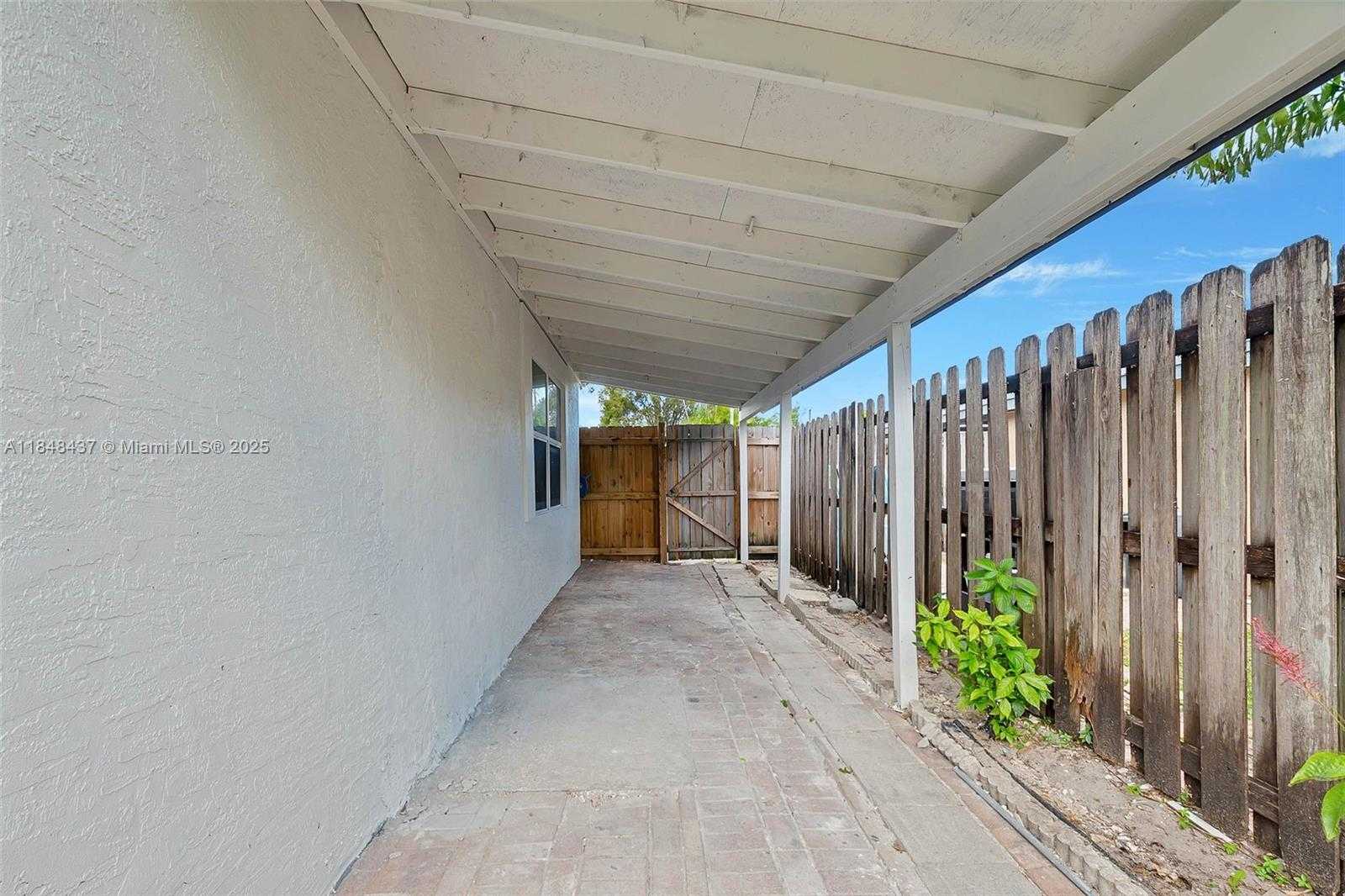 Small Image of 840 NORTH WEST 39TH ST, Oakland Park Number 29