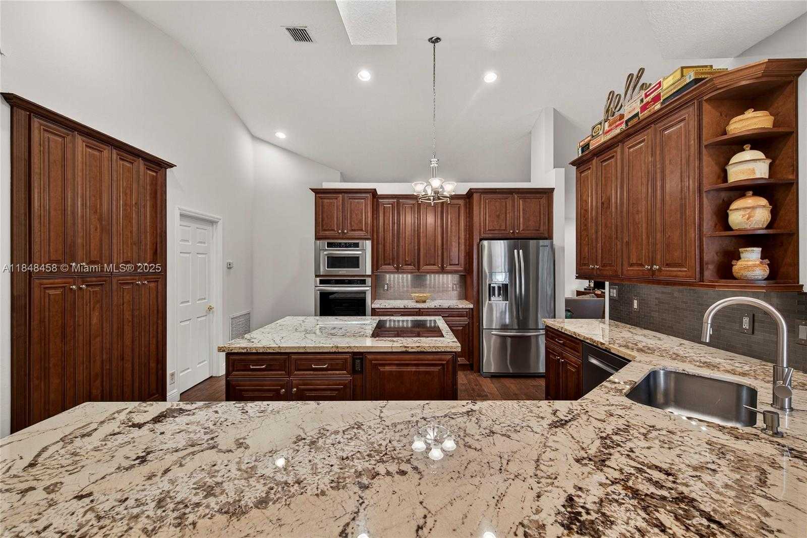 Small Image of 11880 NORTH WEST 24TH ST, Plantation Number 20