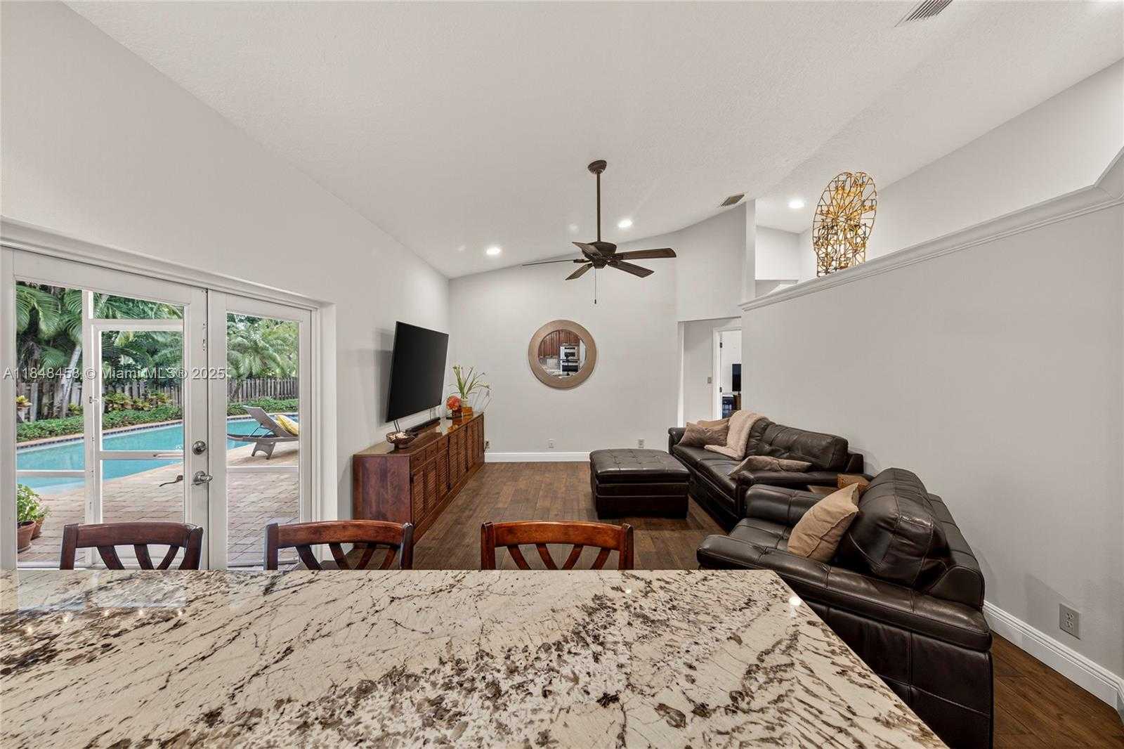 Small Image of 11880 NORTH WEST 24TH ST, Plantation Number 21
