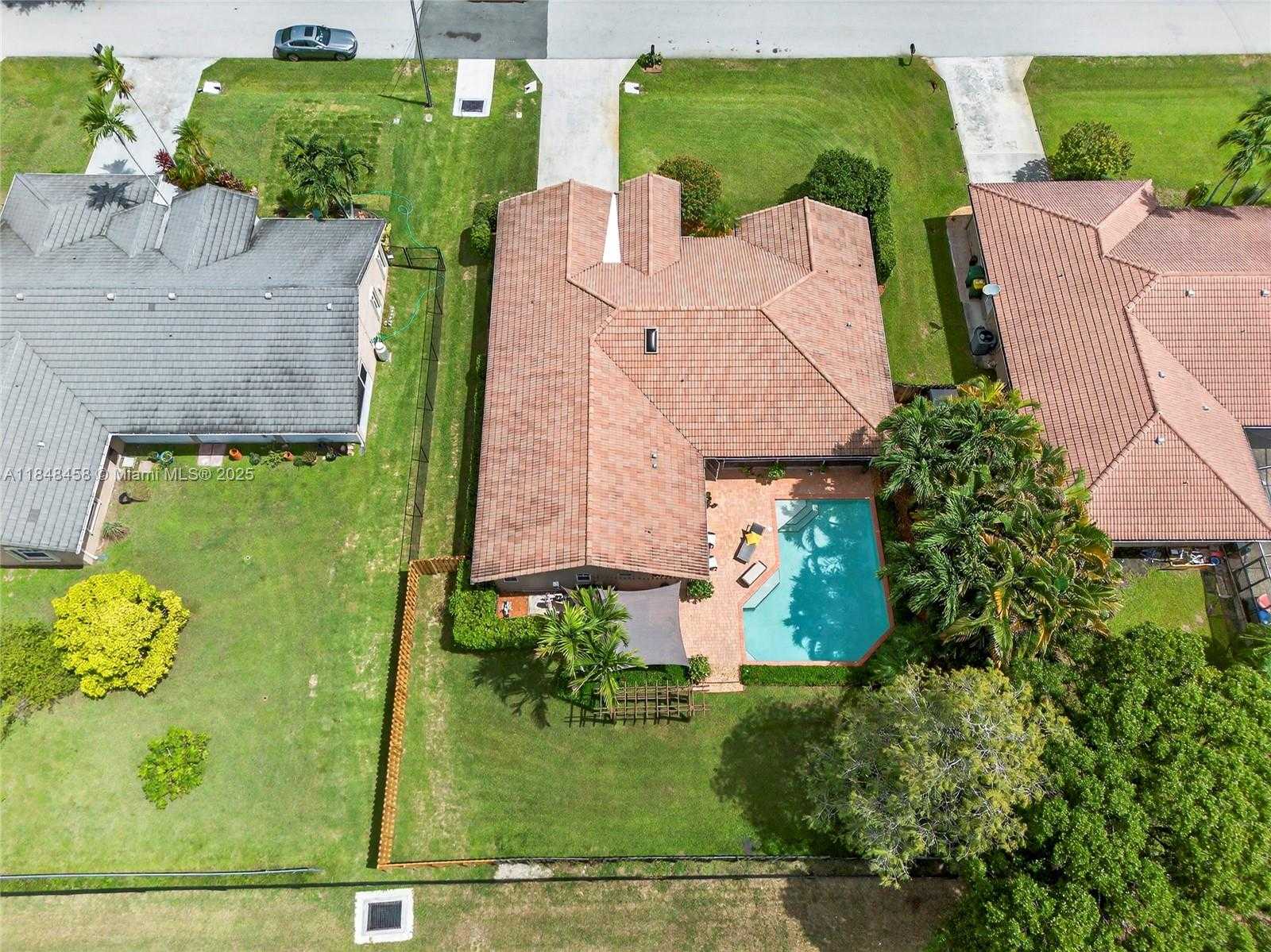 Small Image of 11880 NORTH WEST 24TH ST, Plantation Number 72