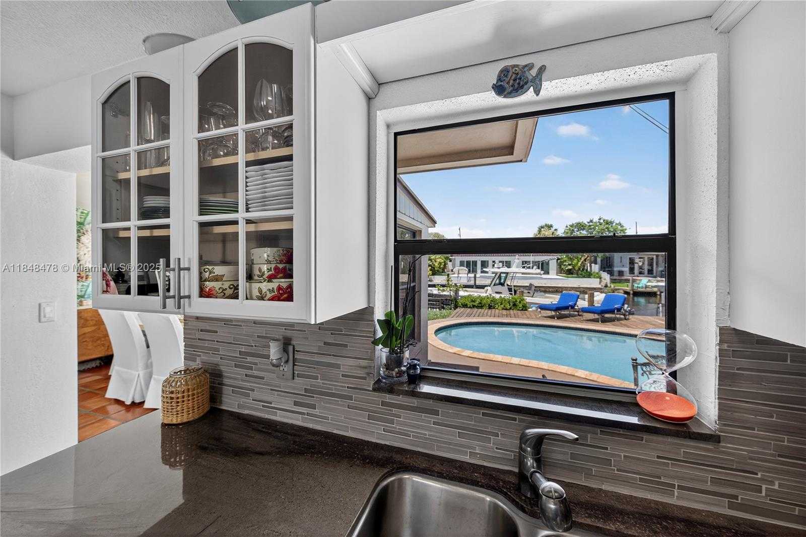 Small Image of 1013 ORANGE ISLE, Fort Lauderdale Number 12