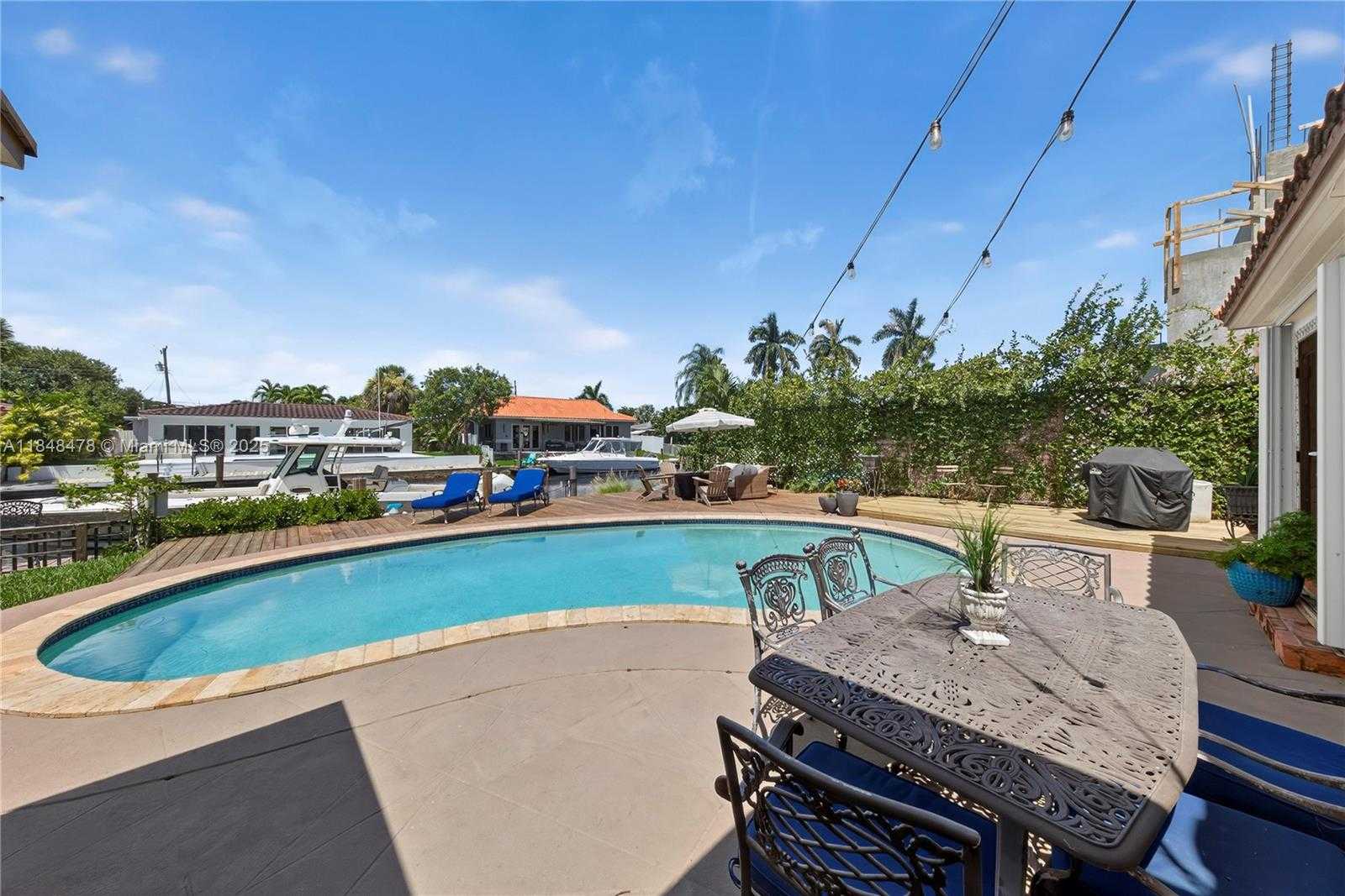 Small Image of 1013 ORANGE ISLE, Fort Lauderdale Number 26