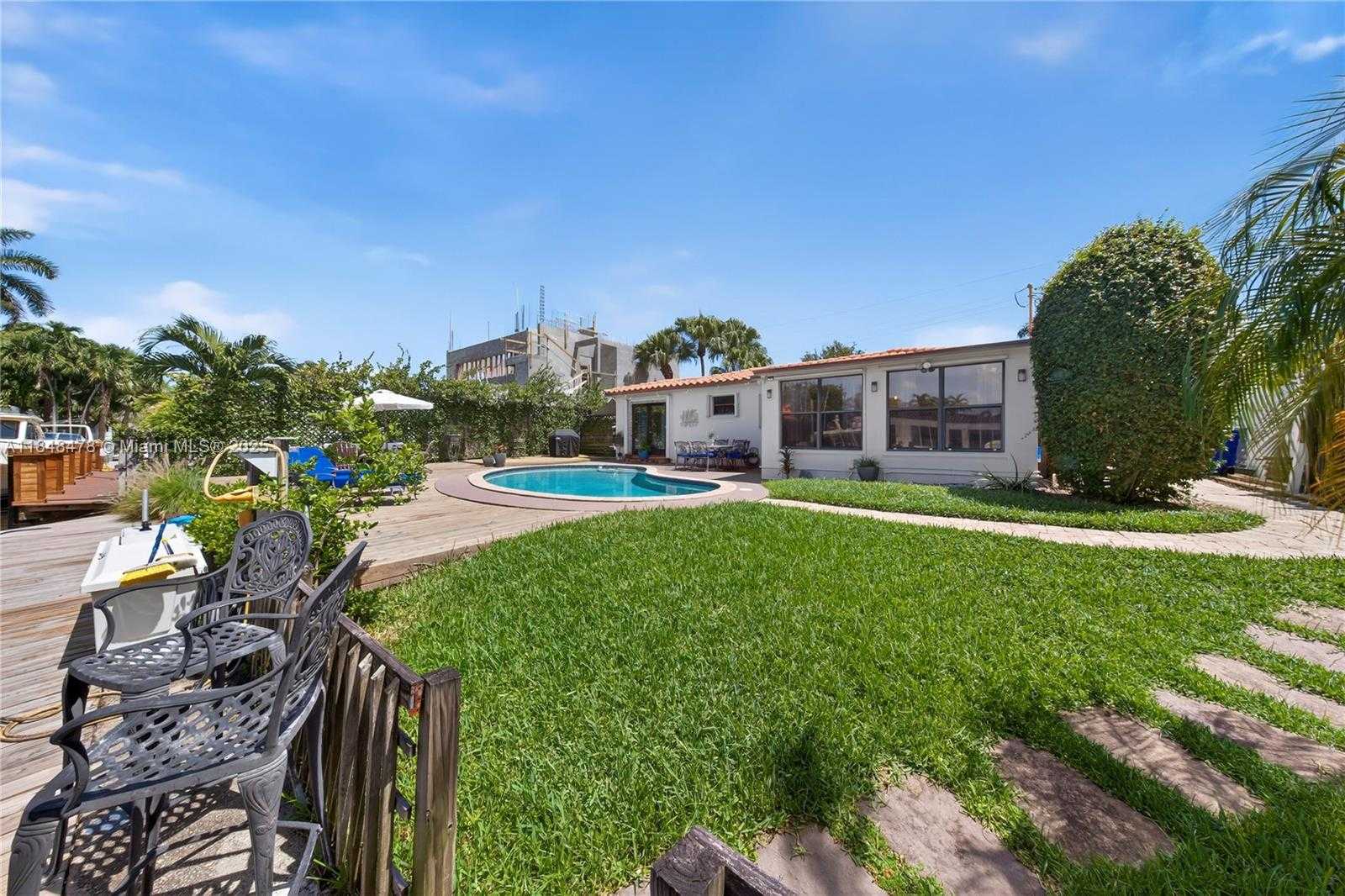 Small Image of 1013 ORANGE ISLE, Fort Lauderdale Number 38