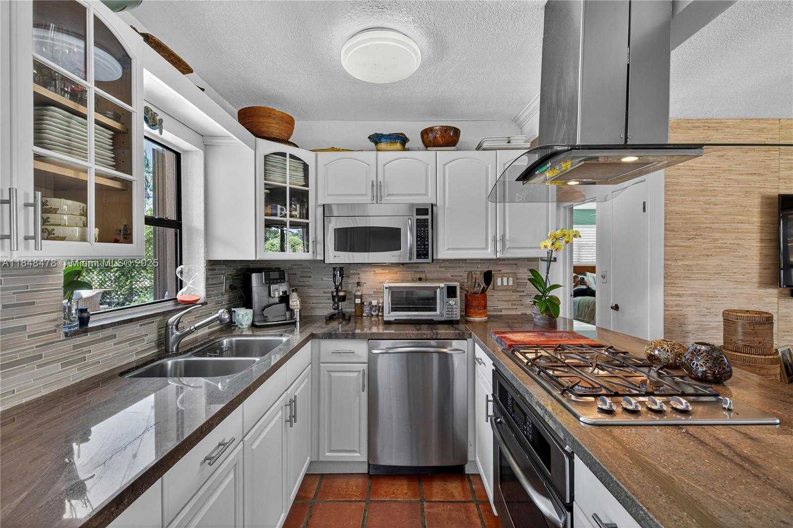 Small Image of 1013 ORANGE ISLE, Fort Lauderdale Number 9