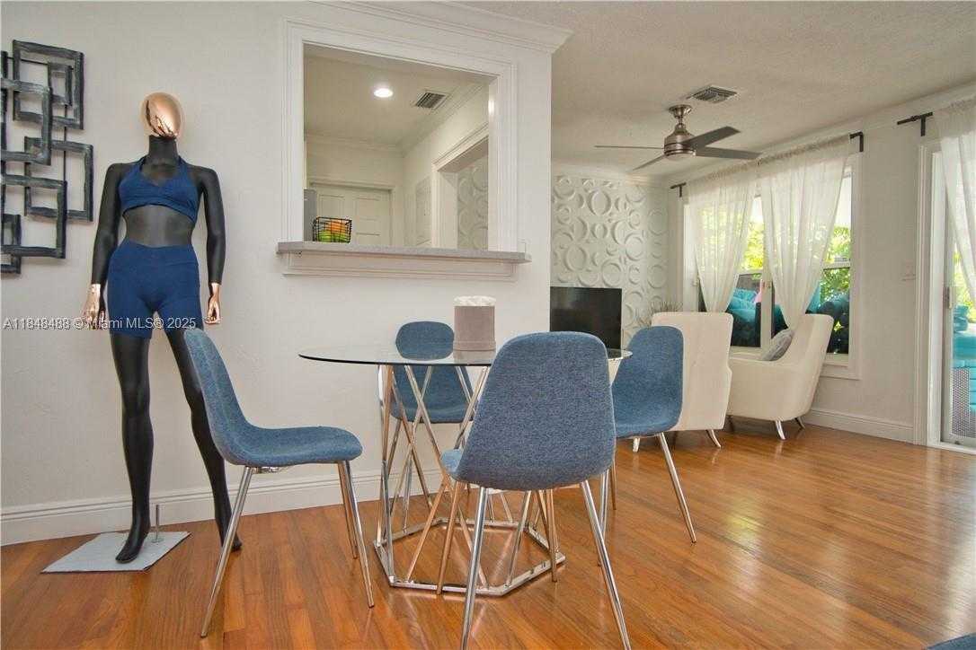 Small Image of 1419 NORTH 16TH CT, Hollywood Number 8
