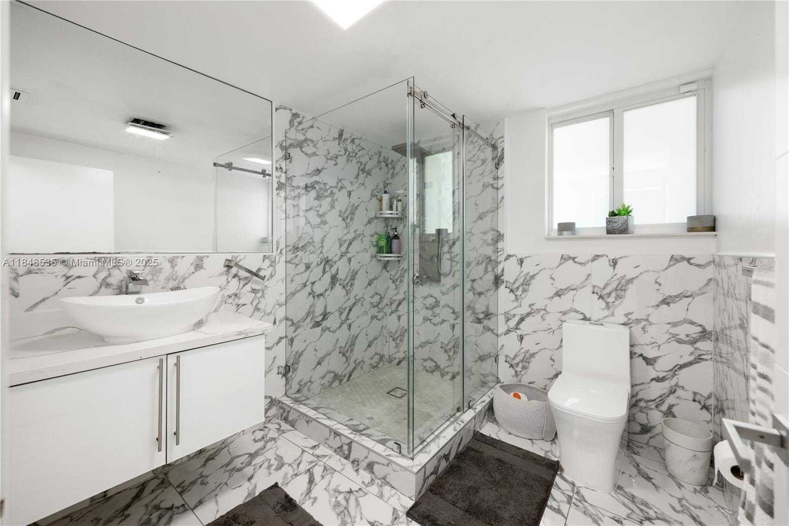 Small Image of 12599 NORTH EAST 2ND AVE, North Miami Number 22