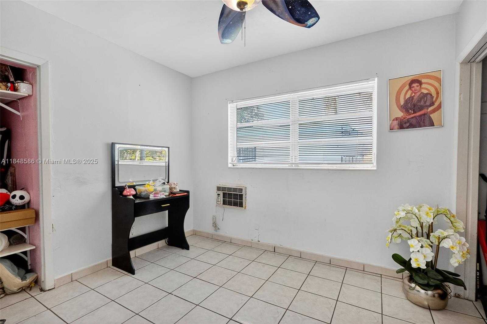Small Image of 3581 WEST 2ND AVE, Hialeah Number 10