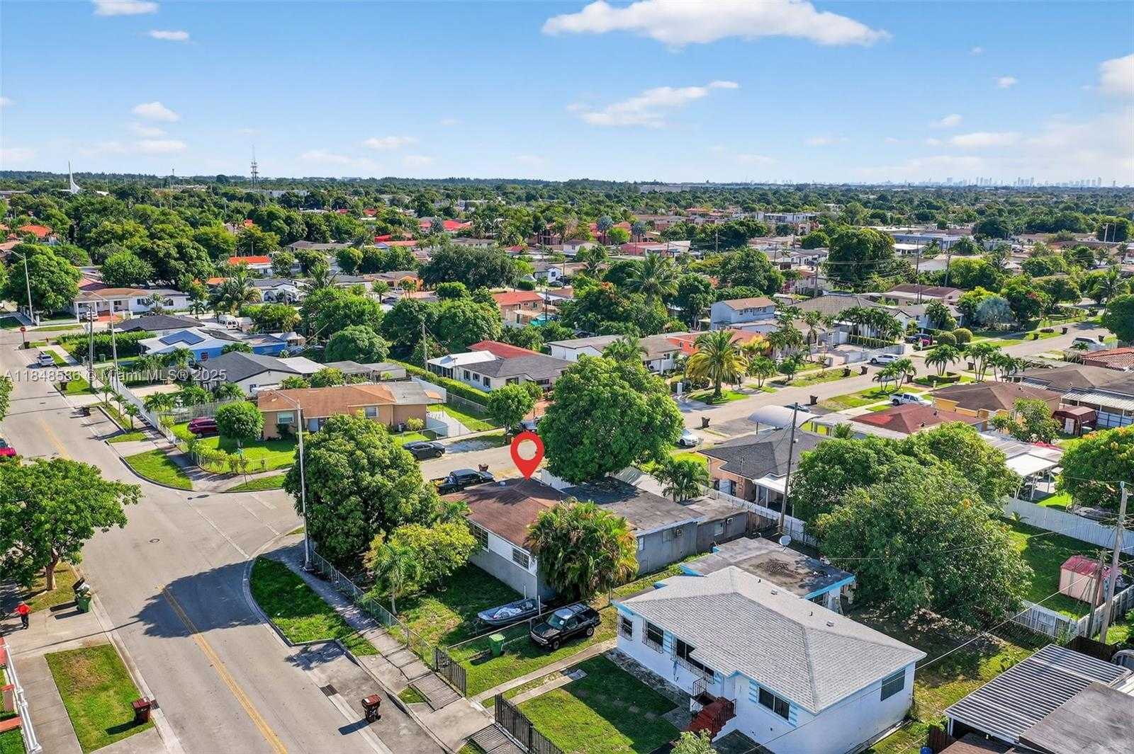 Small Image of 3581 WEST 2ND AVE, Hialeah Number 25