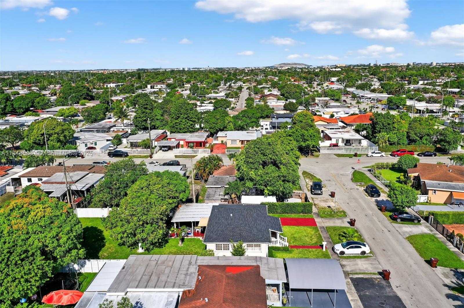 Small Image of 3581 WEST 2ND AVE, Hialeah Number 30