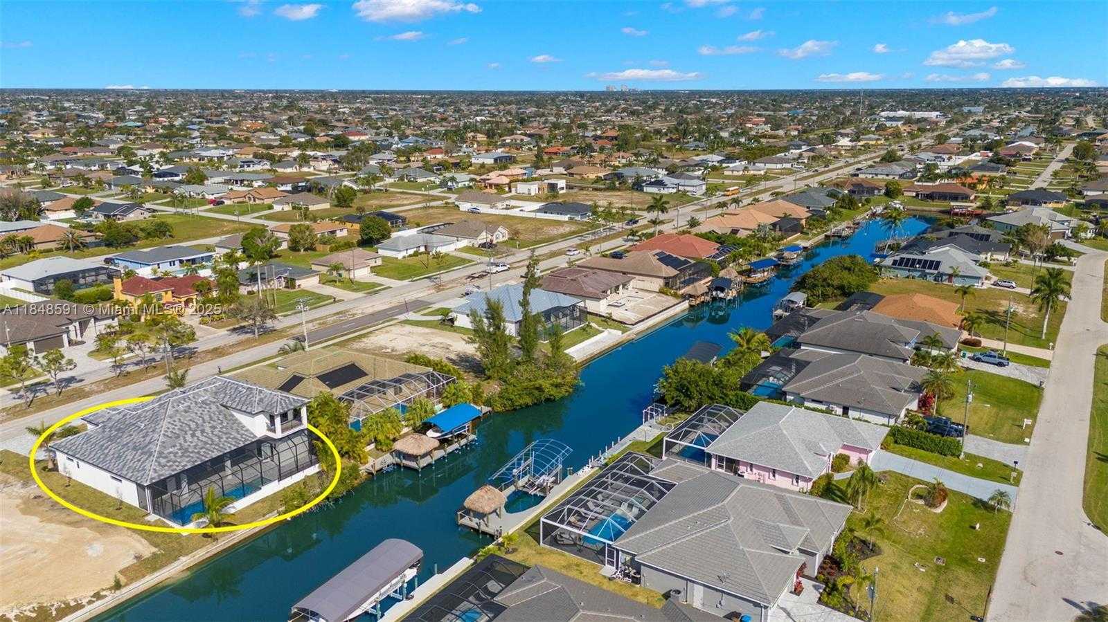 Small Image of 1422 MOHAWK PKWY, Cape Coral Number 35