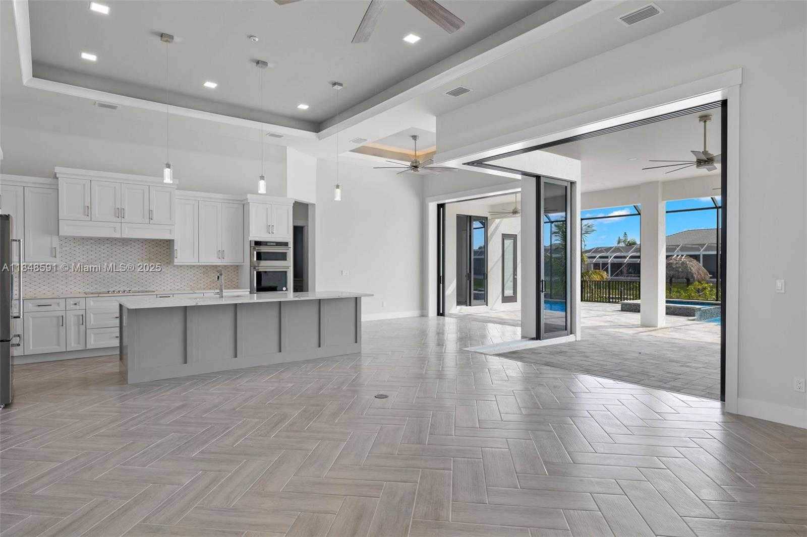 Small Image of 1422 MOHAWK PKWY, Cape Coral Number 7