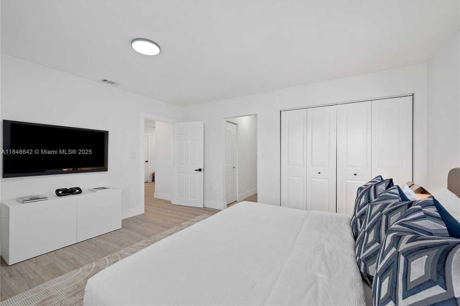Small Image of 536 NORTH WEST 7TH ST, Homestead Number 14