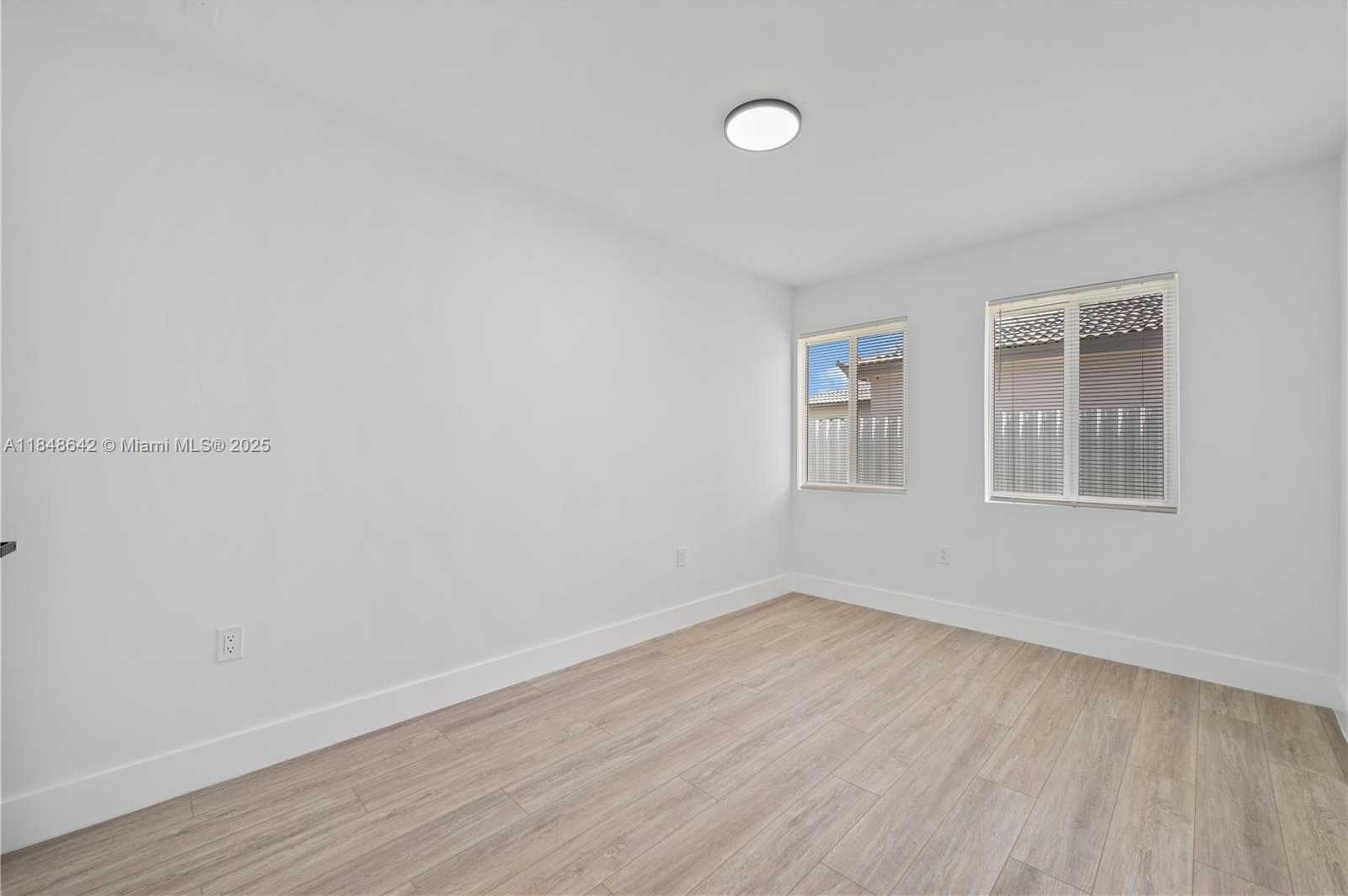 Small Image of 536 NORTH WEST 7TH ST, Homestead Number 16