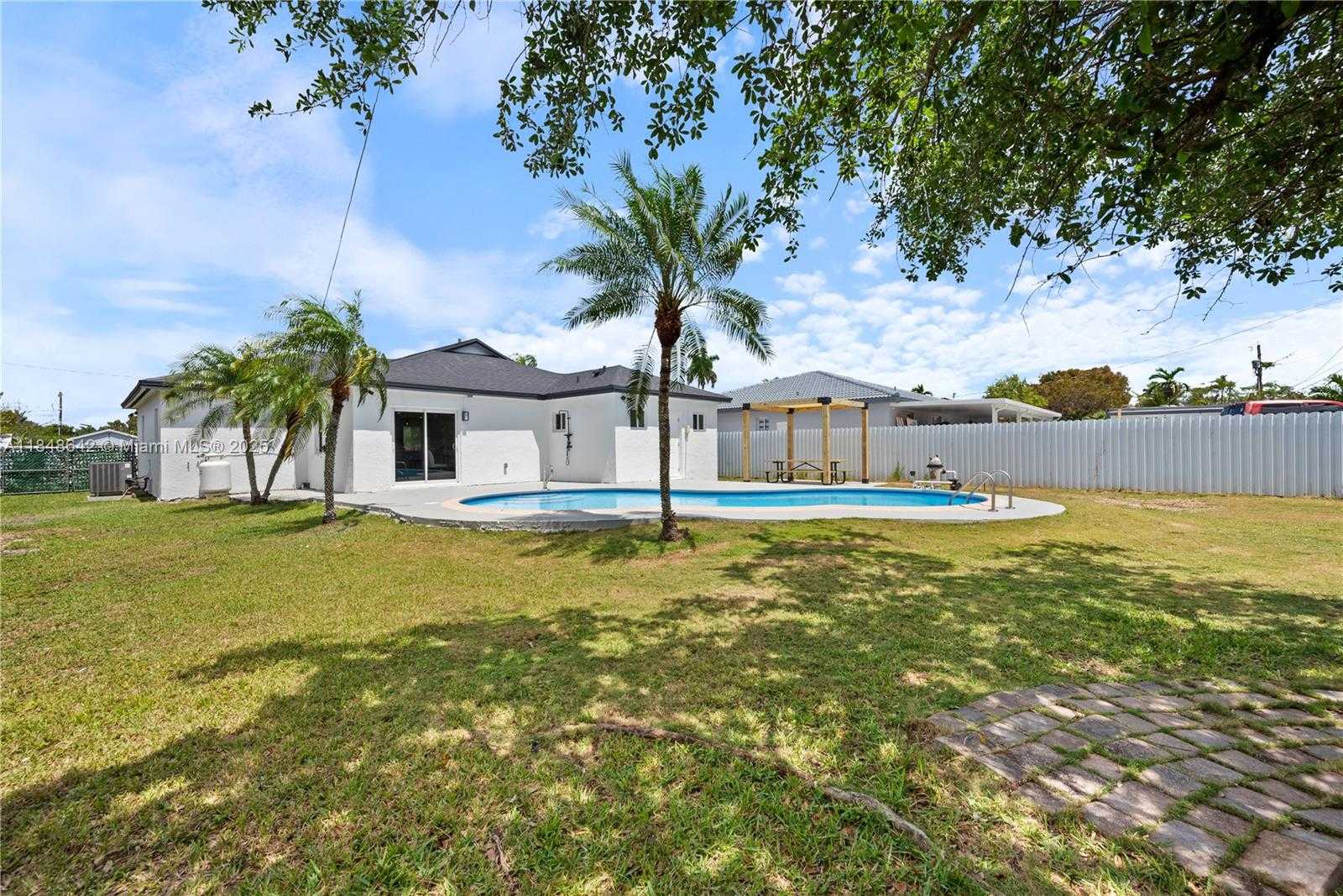 Small Image of 536 NORTH WEST 7TH ST, Homestead Number 28