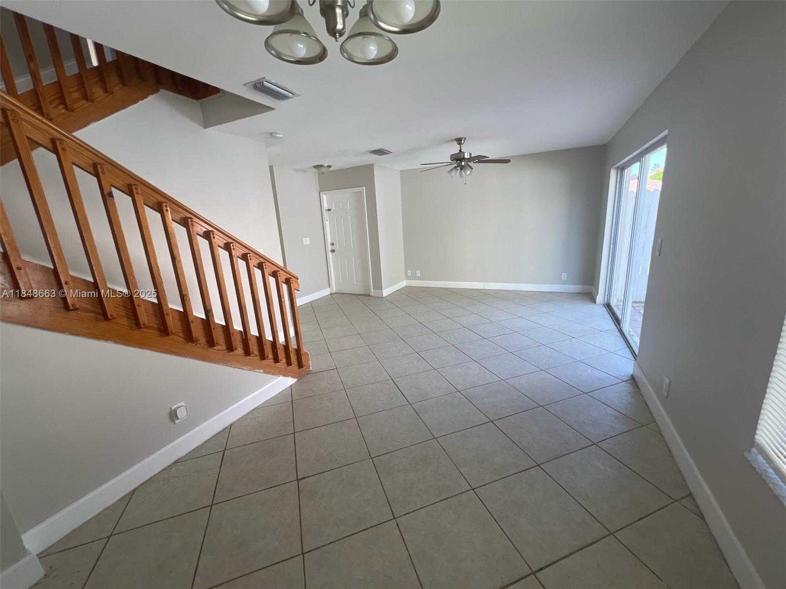 Small Image of 3310 INDIAN KEY BLVD, Margate Number 4