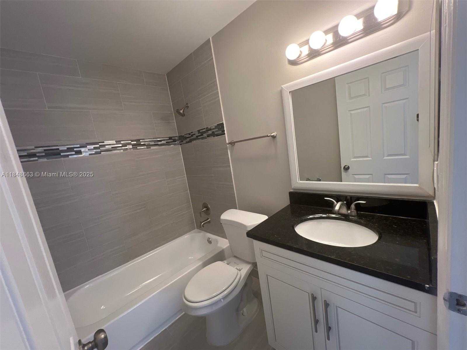 Small Image of 3310 INDIAN KEY BLVD, Margate Number 8