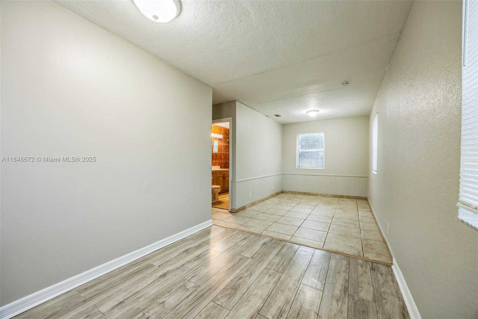 Small Image of 2651 ADAMS ST, Hollywood Number 11