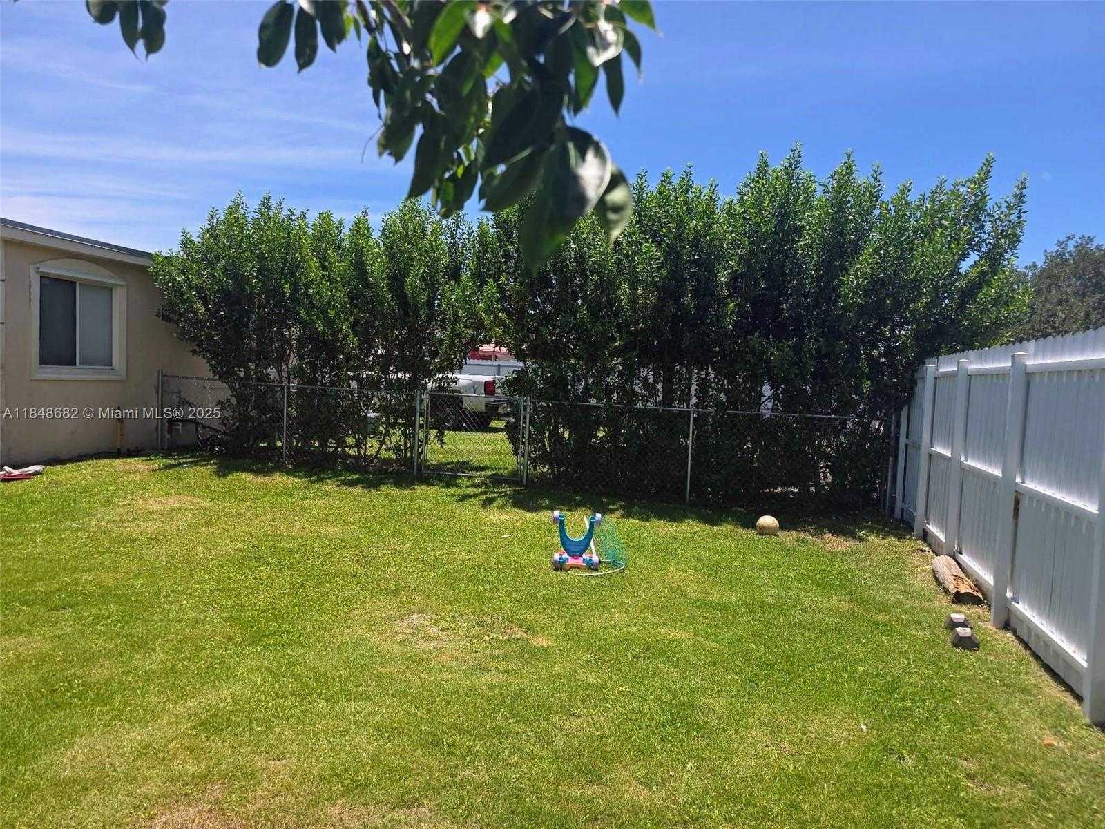 Small Image of 28704 SOUTH WEST 147TH PL, Homestead Number 8