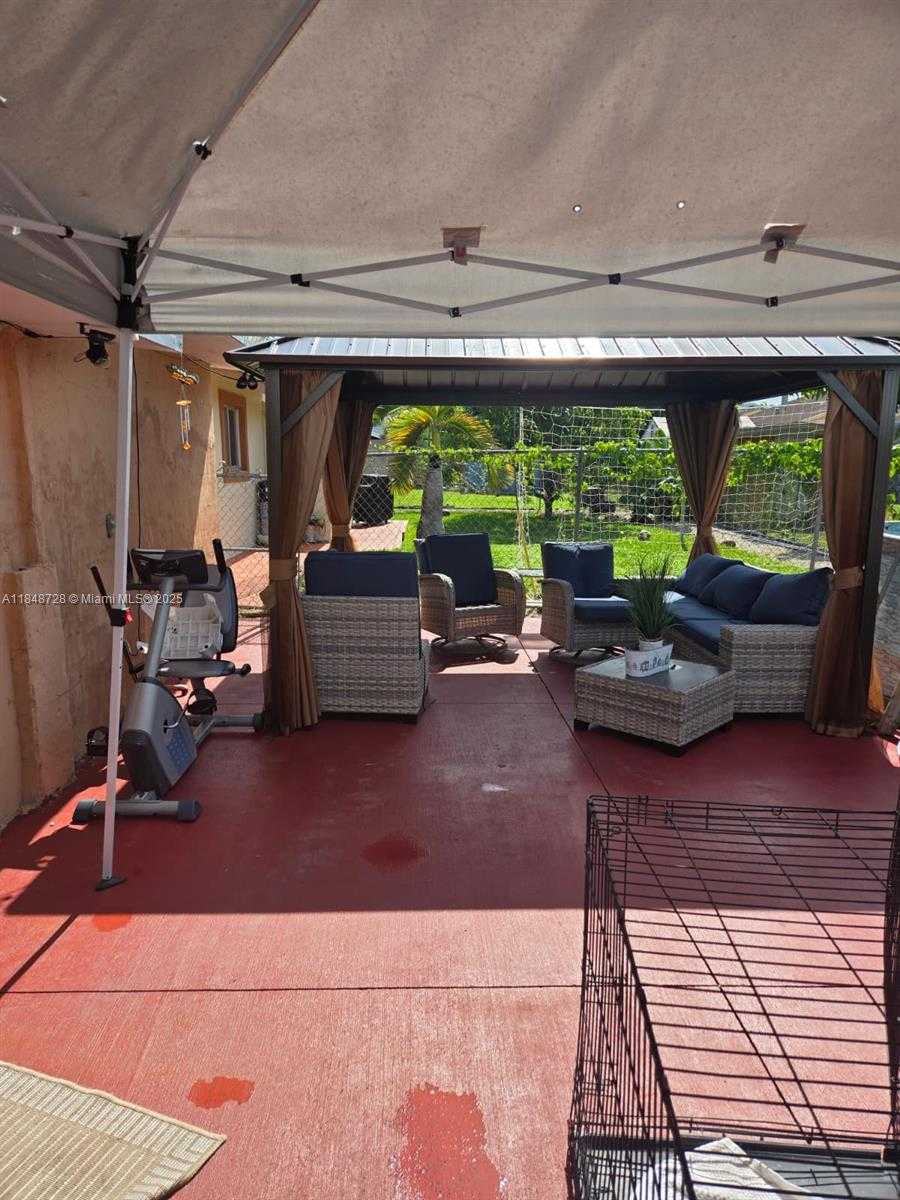 Small Image of 16242 SW 304th Terrace, Homestead, FL 33033, USA Number 10