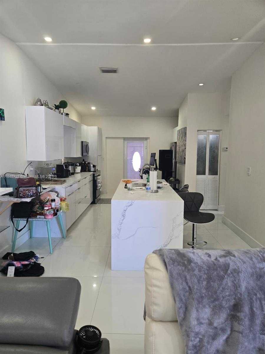 Small Image of 16242 SW 304th Terrace, Homestead, FL 33033, USA Number 20